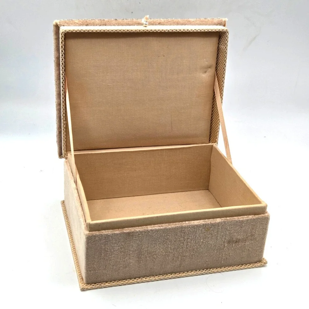 Velvet Floral‎ Embroidered Jewelry Box with Rhinestones Beads Sequins Design